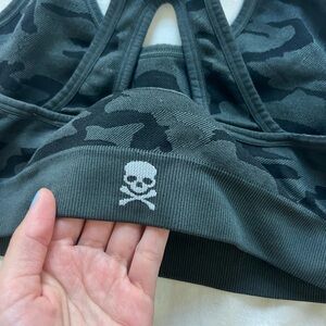 Bundle LNDR & Soulcycle bra size m